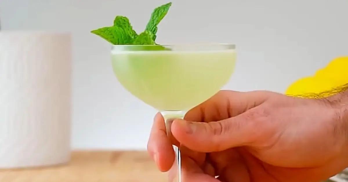 How To Make A Refreshing Southside Cocktail Recipe With Gin And Mint 6108