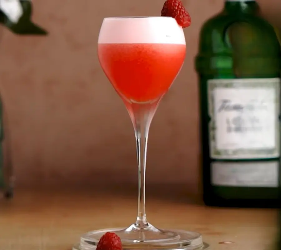 Raspberry Simple Syrup Cocktail Easy to Make Read tips